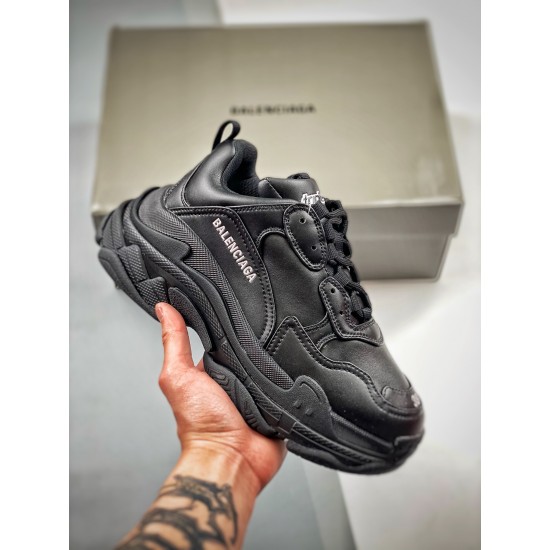 BALENCIAGA Triple S BALENCIAGA Triple S