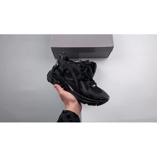 BALENCIAGA RUNNER 7.5 BALENCIAGA RUNNER 7.5