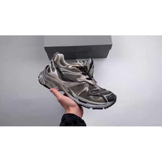 BALENCIAGA RUNNER 8 BALENCIAGA RUNNER 8