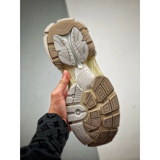 BALENCIAGA RUNNER 8 BALENCIAGA RUNNER 8