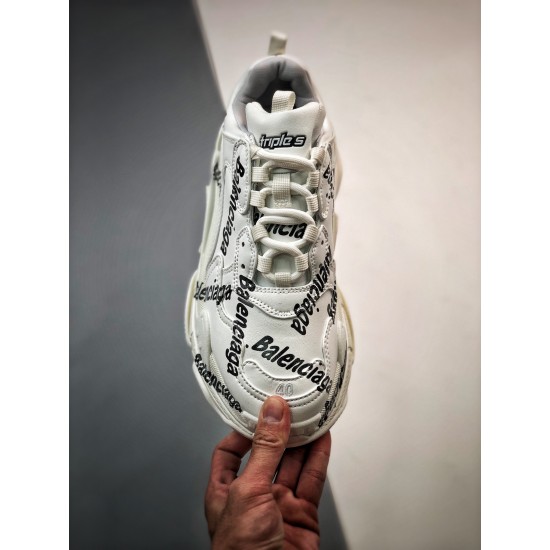 BALENCIAGA Triple S BALENCIAGA Triple S
