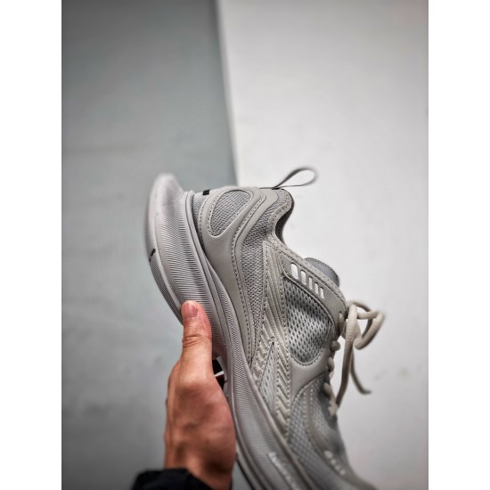 BALENCIAGA CIRCUIT SNEAKERS 12.5 BALENCIAGA CIRCUIT SNEAKERS 12.5
