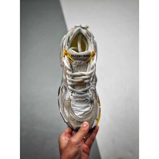 BALENCIAGA RUNNER 7.5 BALENCIAGA RUNNER 7.5