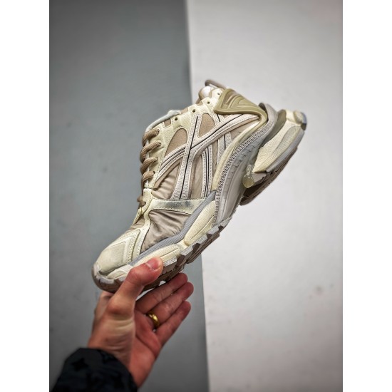 BALENCIAGA RUNNER 7.5 BALENCIAGA RUNNER 7.5