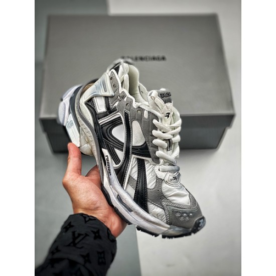 BALENCIAGA RUNNER 7.5 BALENCIAGA RUNNER 7.5