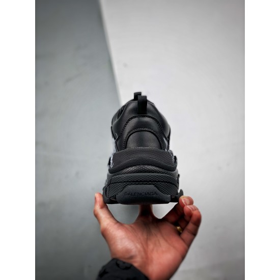 BALENCIAGA Triple S BALENCIAGA Triple S