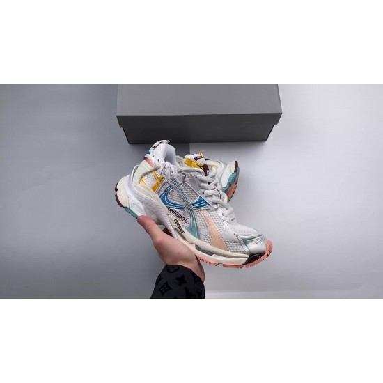 BALENCIAGA RUNNER 7.5 BALENCIAGA RUNNER 7.5
