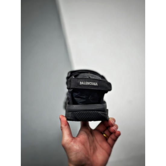 BALENCIAGA TOURIST BALENCIAGA TOURIST