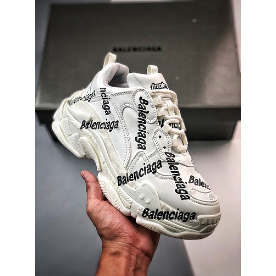 BALENCIAGA Triple S BALENCIAGA Triple S