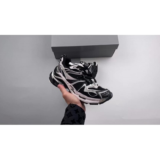 BALENCIAGA RUNNER 8 BALENCIAGA RUNNER 8