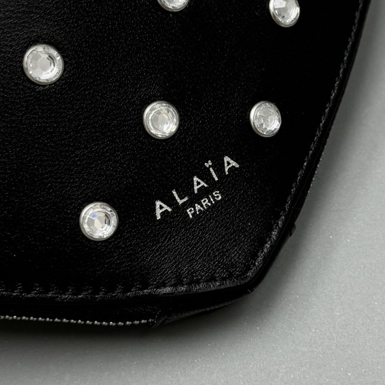 ALAIA 15 ALAIA 15