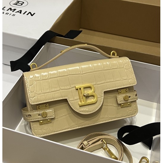 BALMAIN 18 BALMAIN 18