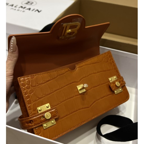 BALMAIN 17 BALMAIN 17