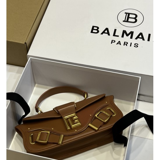 BALMAIN 04 BALMAIN 04