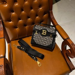 BALMAIN 30