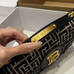 BALMAIN 27