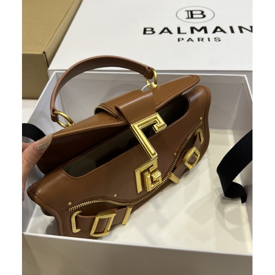 BALMAIN 04 BALMAIN 04