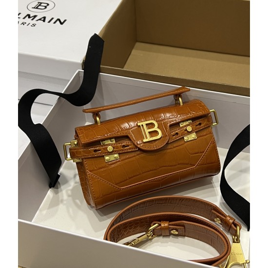 BALMAIN 22 BALMAIN 22
