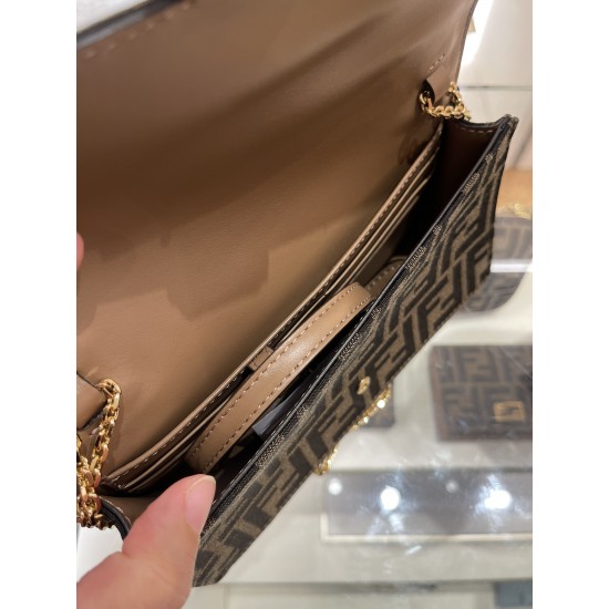 Fendi  0055