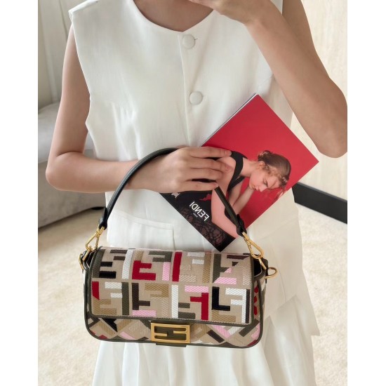 Fendi 0102 Fendi 0102
