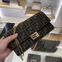 Fendi  0055