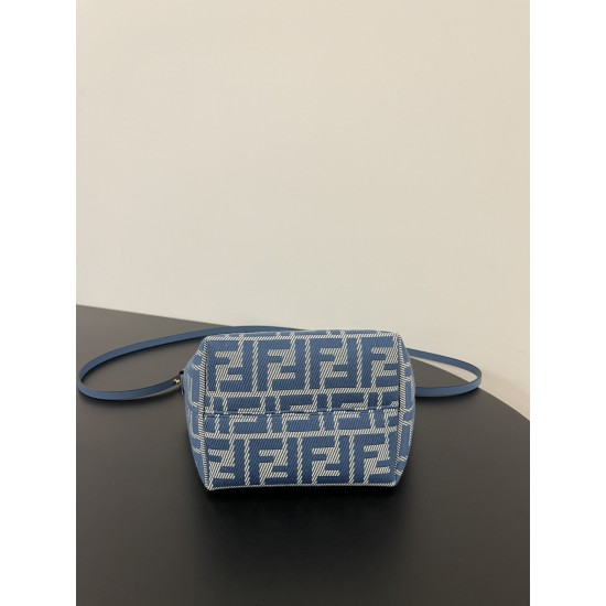 Fendi  0070