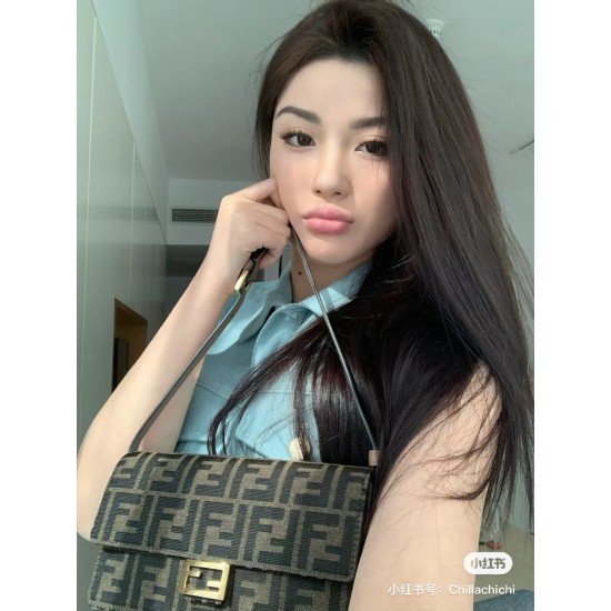 Fendi  0054