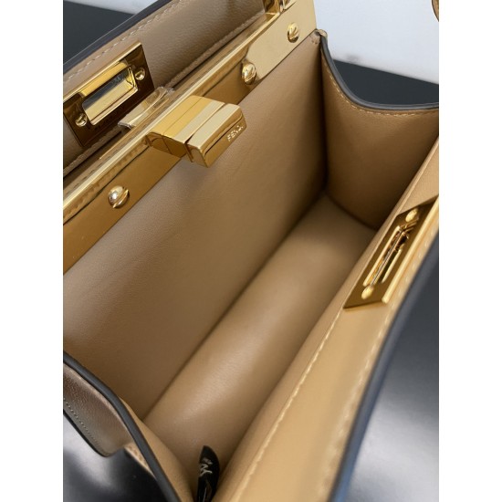 Fendi  0082
