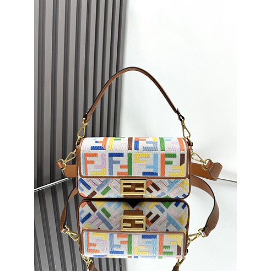 Fendi  0114