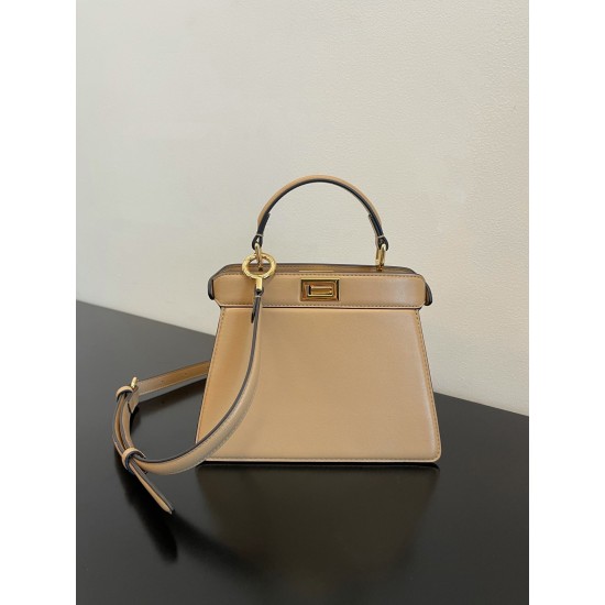 Fendi  0082