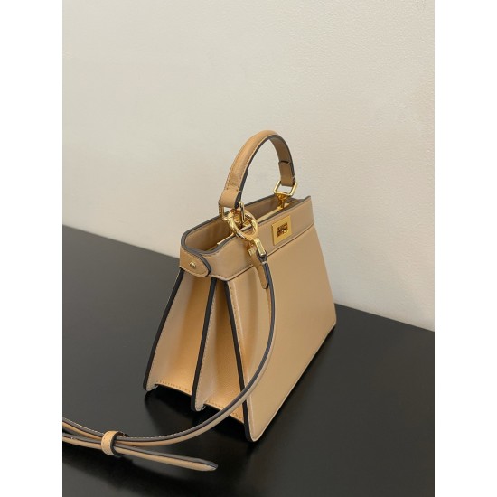 Fendi  0082