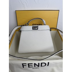 Fendi  0000