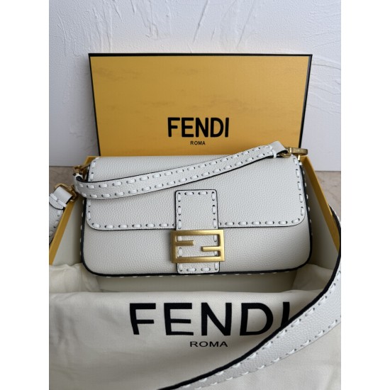 Fendi 0017 Fendi 0017