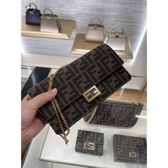 Fendi  0055