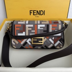Fendi  0033
