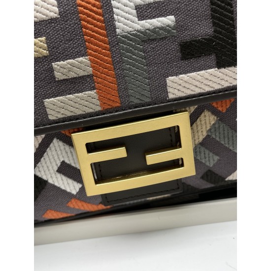 Fendi 0110 Fendi 0110