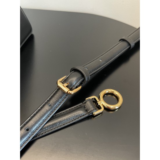 Fendi  0083