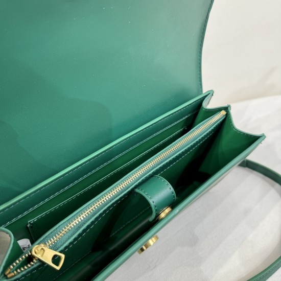 Pinko bags iten No: price: 60 US dollar Pinko bags iten No: price: 60 US dollar