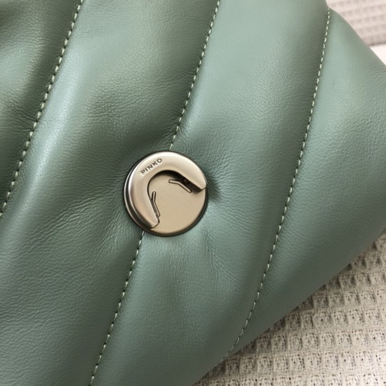 Pinko bag iten No:21010/21011 price:90/95 US dollar Pinko bag iten No:21010/21011 price:90/95 US dollar