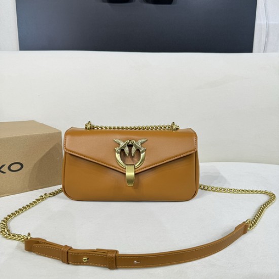 Pinko bags iten No：  price： 60 US dollar