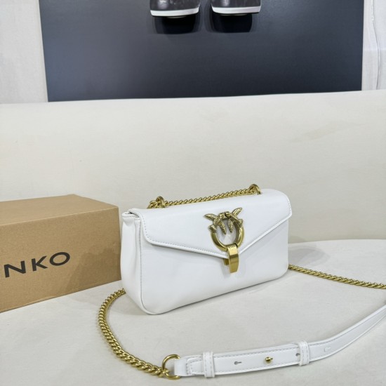 Pinko bags iten No：  price： 60 US dollar