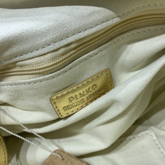 Pinko bag iten No:H021030 price:90 US dollar Pinko bag iten No:H021030 price:90 US dollar