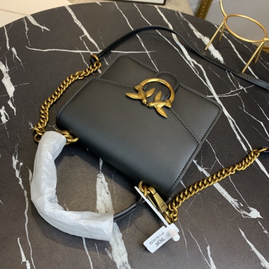 Pinko bag iten No: 66601 price:75 US dollar Pinko bag iten No: 66601 price:75 US dollar
