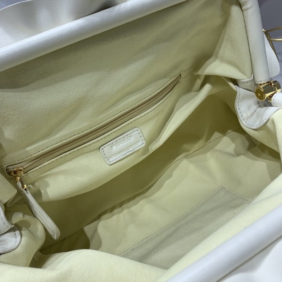 Pinko bag iten No:H021030 price:105 US dollar Pinko bag iten No:H021030 price:105 US dollar