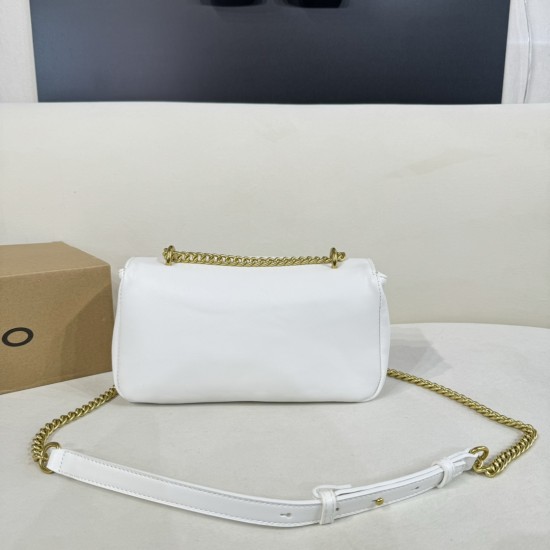 Pinko bags iten No：  price： 60 US dollar