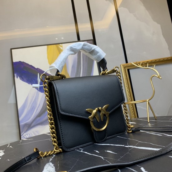 Pinko bag iten No: 66601 price:75 US dollar Pinko bag iten No: 66601 price:75 US dollar