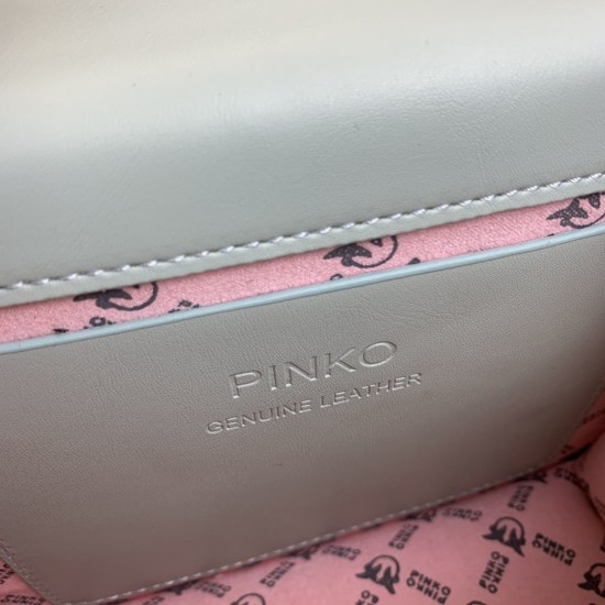 Pinko bag iten No: 66601 price:75 US dollar Pinko bag iten No: 66601 price:75 US dollar