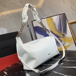 Pinko bag  iten No:021025 price：105 US dollar