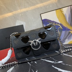 Pinko bag  iten No:66606 price：75/80 US dollar