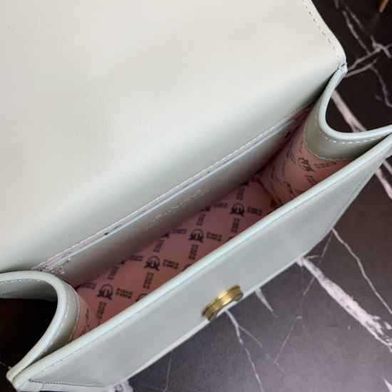 Pinko bag iten No: 66601 price:75 US dollar Pinko bag iten No: 66601 price:75 US dollar
